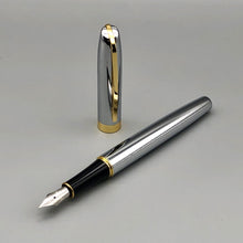Laden Sie das Bild in den Galerie-Viewer, Legend chrom/gold X-Pen Füller