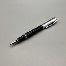 Laden Sie das Bild in den Galerie-Viewer, Paradise schwarz/chrom X-Pen Füller