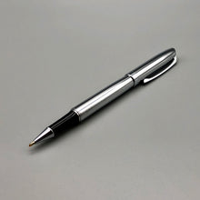 Laden Sie das Bild in den Galerie-Viewer, Legend chrom/chrom X-Pen Tintenroller